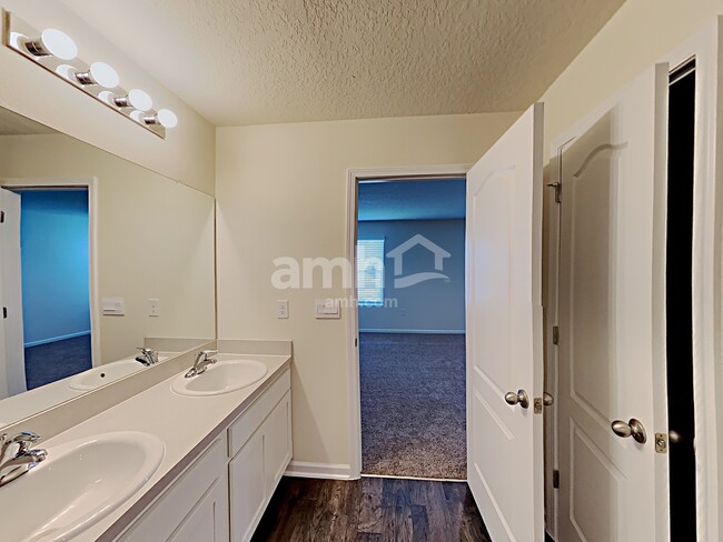 Building Photo - 282 Caminha Rd