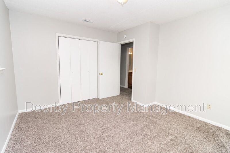 Building Photo - 6436 Basswood Ln