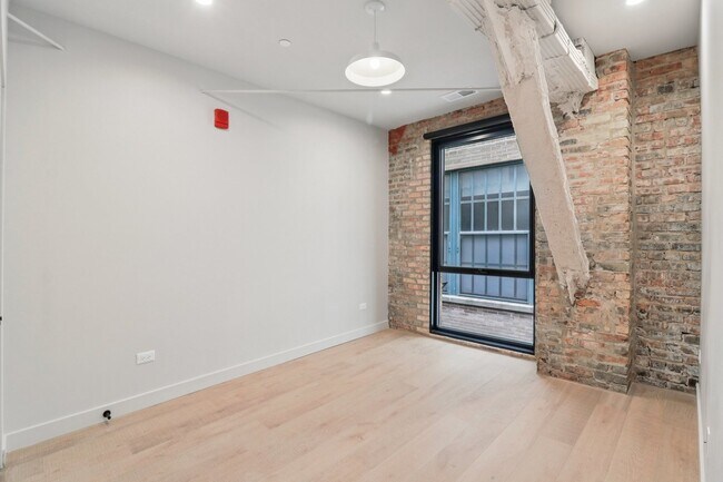 Building Photo - 1706 Sherman Ave
