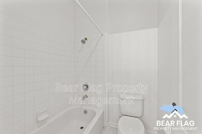 Building Photo - 801 Auburn Woods Ct