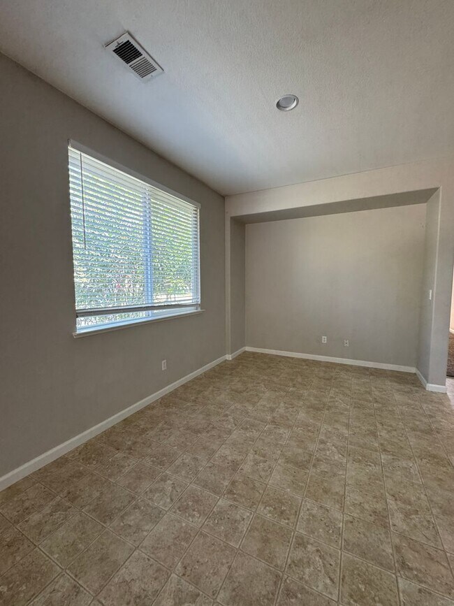 Building Photo - 11767 Arete Way