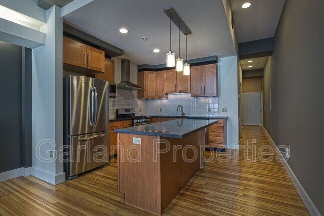 Building Photo - 111 Kirk Ave SW