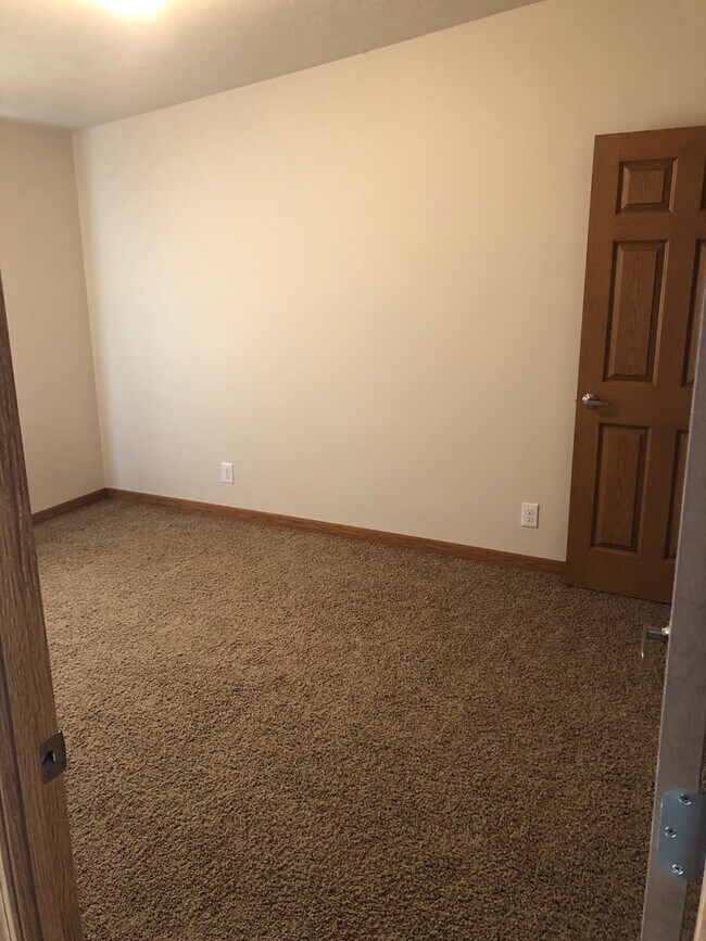 Building Photo - Great single family home for RENT in Belfield