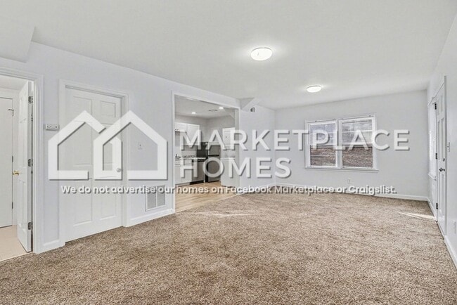 Building Photo - 2542 Melinda Dr NE