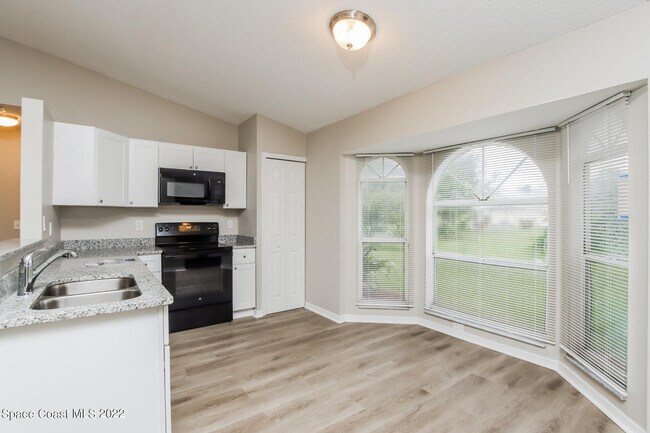 Building Photo - 1790 Lantana Ct NW