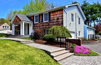 Building Photo - 23 Malvern Ln
