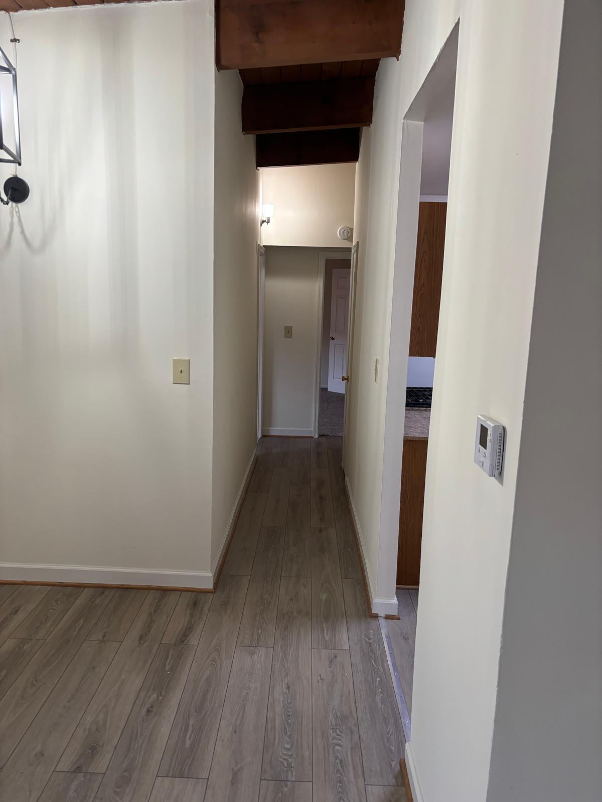 Building Photo - 7609 Fontainebleau Dr