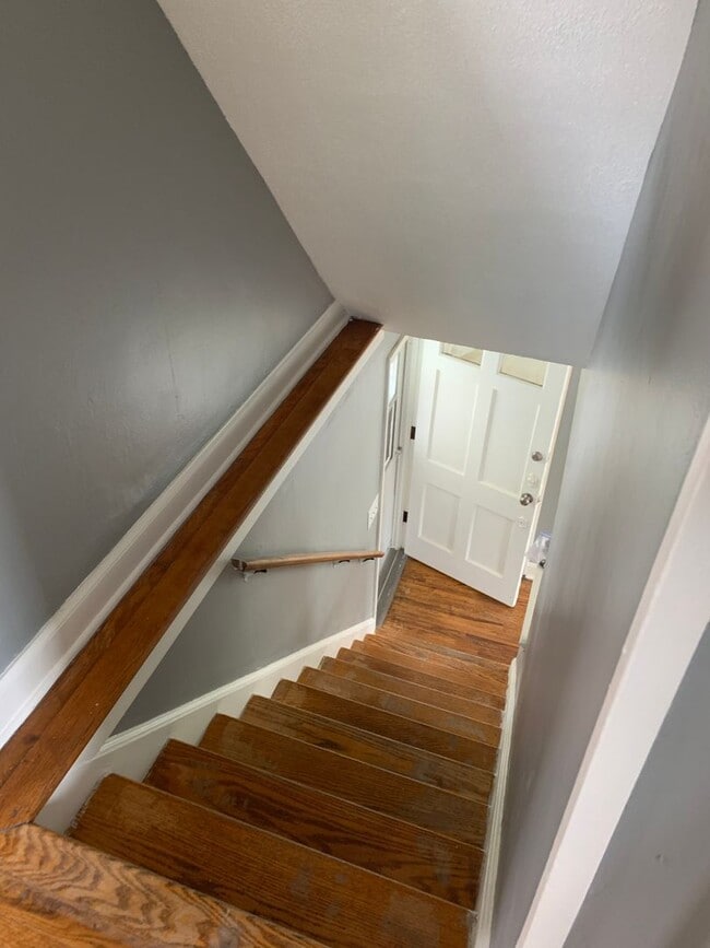 Building Photo - Coming Soon !3 Bedroom, Garage June 6th