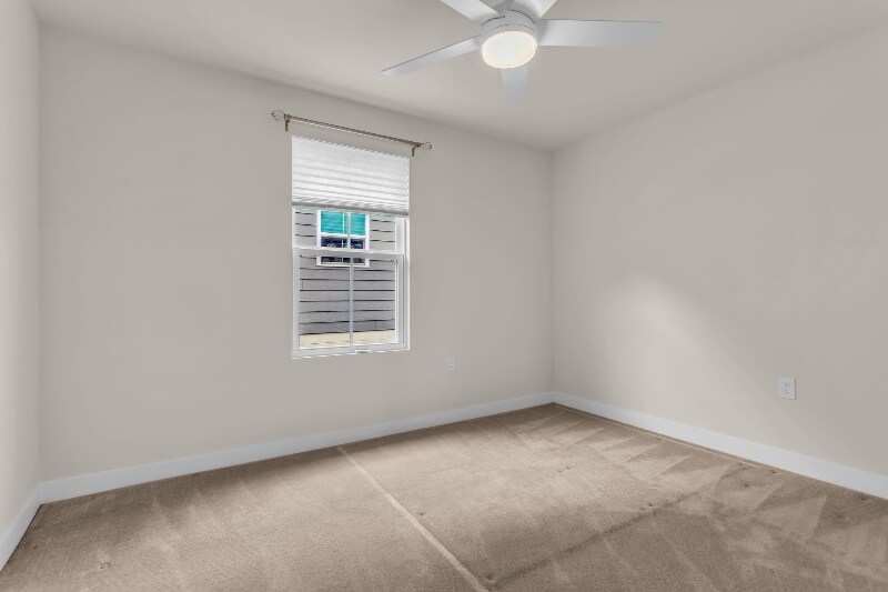 Building Photo - 767 Cottage Dr