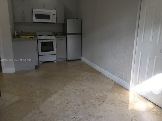 Building Photo - 15359 SW 172nd Terrace