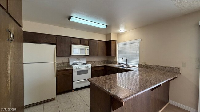 Building Photo - 6368 Spring Meadow Dr