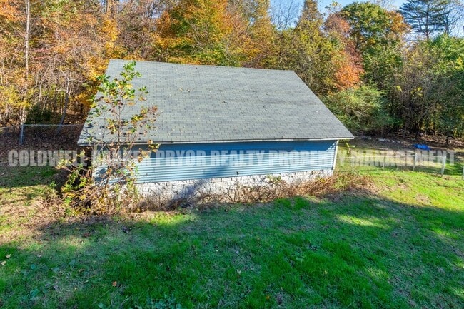 Building Photo - 531 Indian Hills Dr