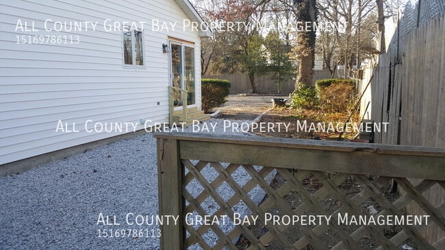 Building Photo - 531 Canal Rd