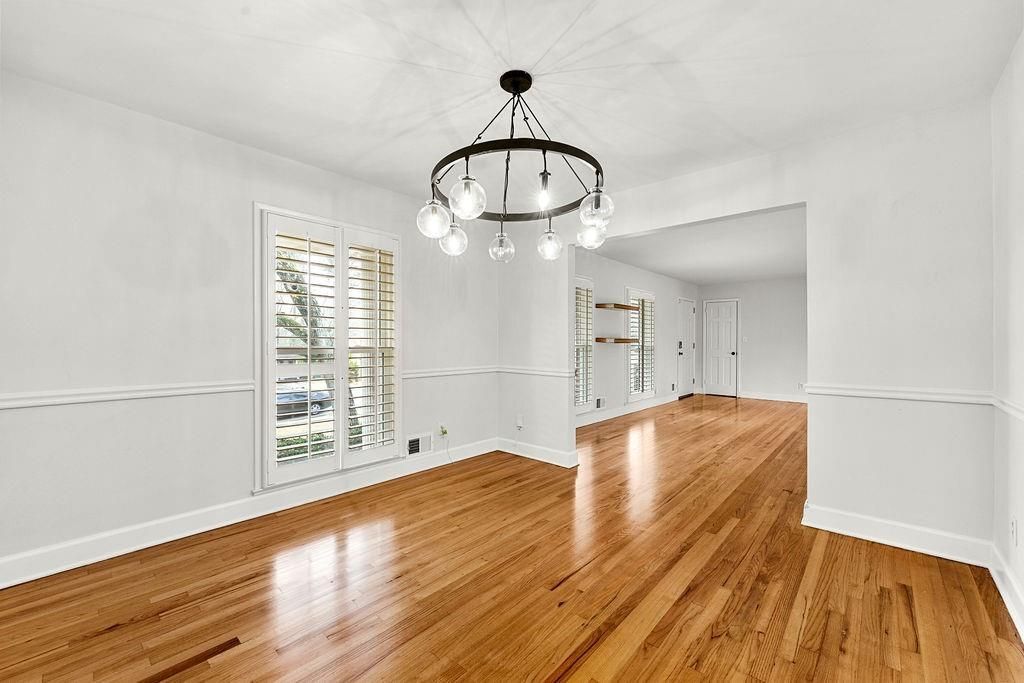 Building Photo - 161 Deerwood Cir