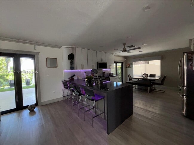 Building Photo - 16551 SW 75th St