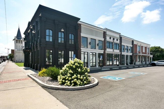 Building Photo - 220 W Dixie Ave