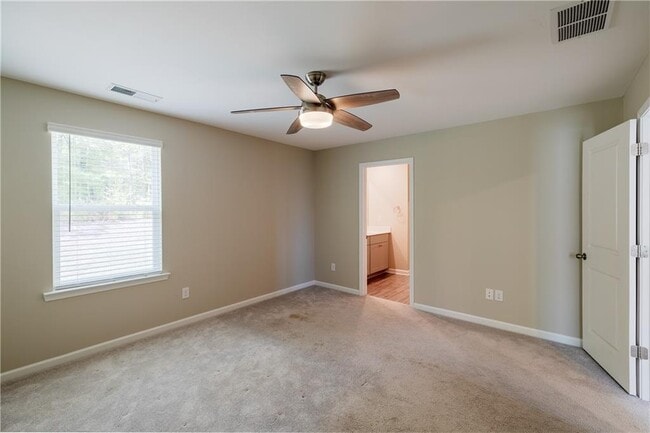Building Photo - 2088 Nuthatch Dr