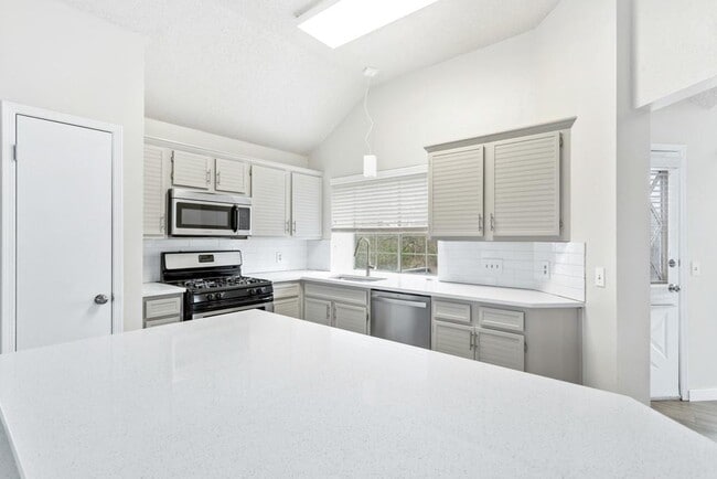 Building Photo - 8609 Ephraim Road