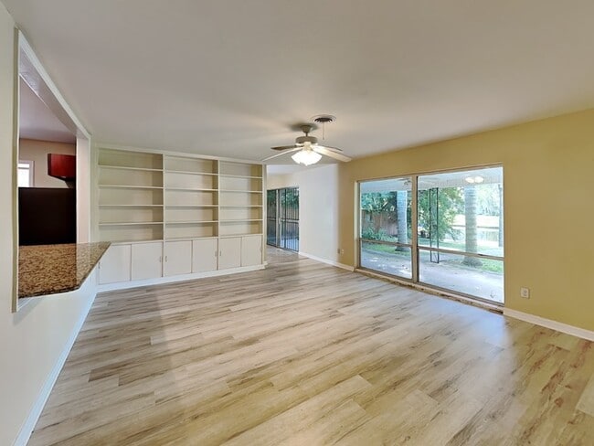 Building Photo - 2512 Sea Breeze Ct