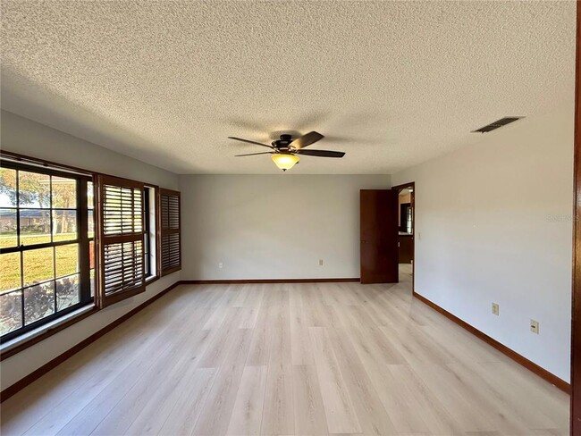 Building Photo - 2503 Woodhaven Ct