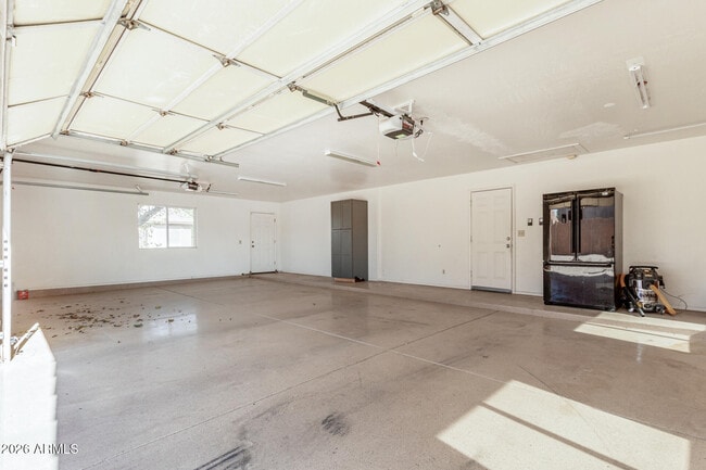 Building Photo - 8812 W Pinnacle Peak Rd