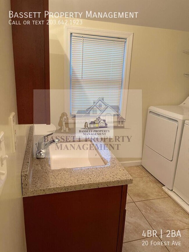 Building Photo - 20 Forest Ave