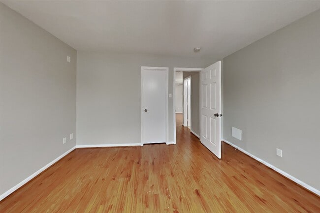 Building Photo - 3723 Hidden Brook Ln