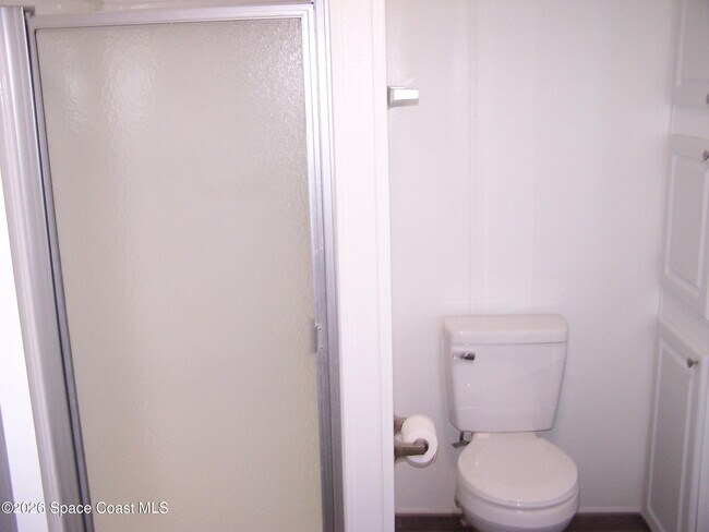 Building Photo - 403 Brozman Ln