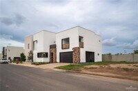 Building Photo - 35 N 11th St