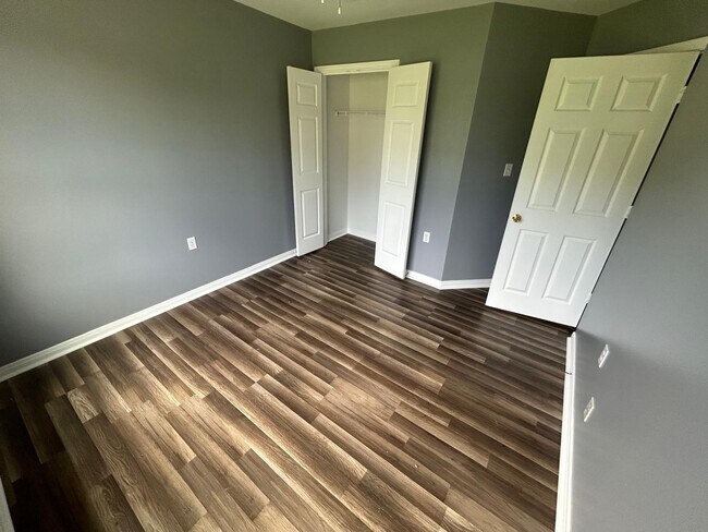 Building Photo - 5878 Chapel Ln