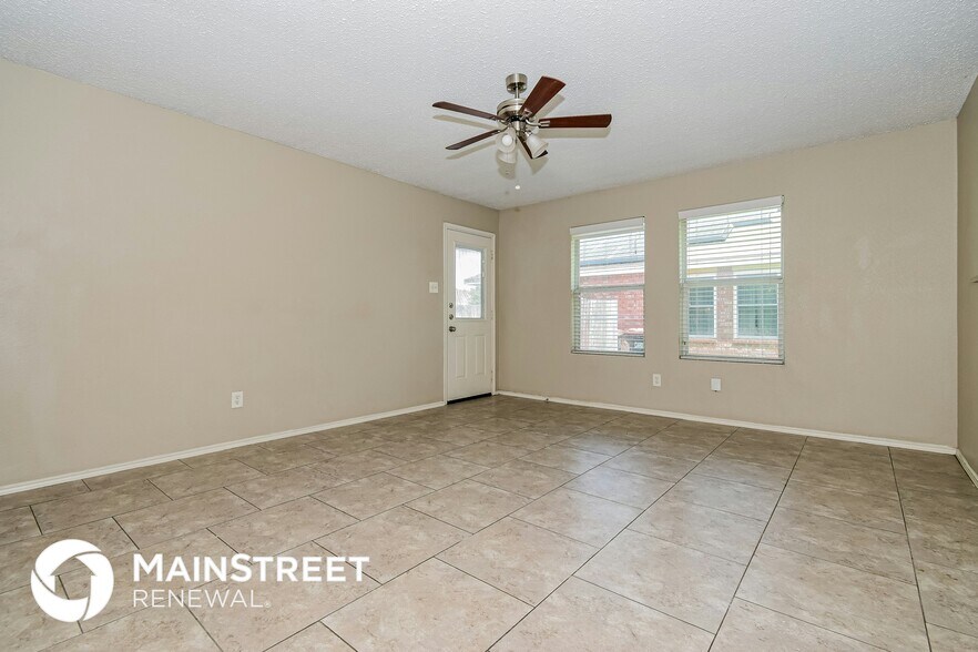 Building Photo - 2513 Melanie Dr