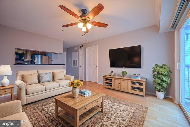 Primary Photo - 3307 Wyndham Cir