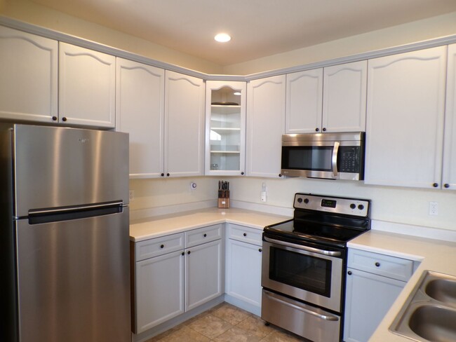 Building Photo - Littleton 3 Bed 2 Bath Condo Retreat!