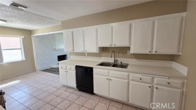 Building Photo - 8427 Oleander Ave