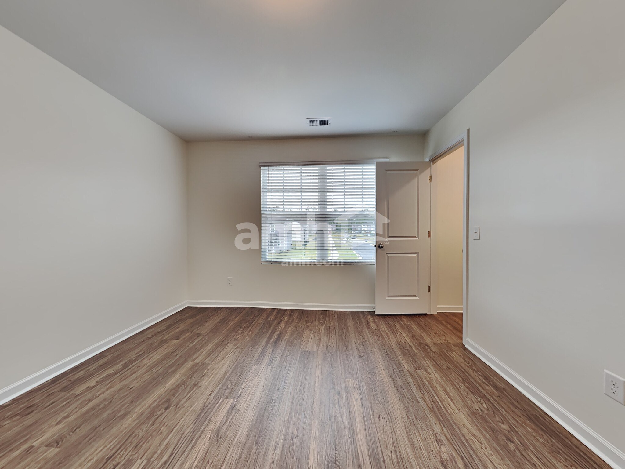 Building Photo - 152 Orion Way
