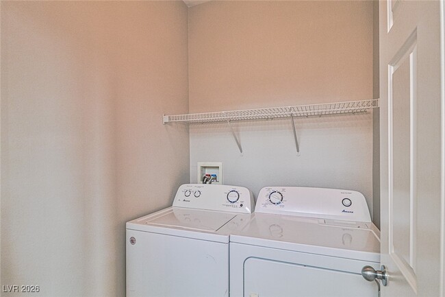 Building Photo - 2387 Brunswick Bay St