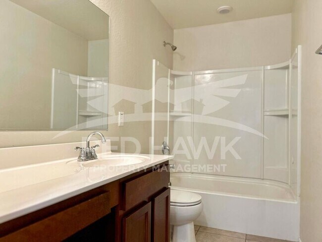 Building Photo - 4064 W Coles Rd