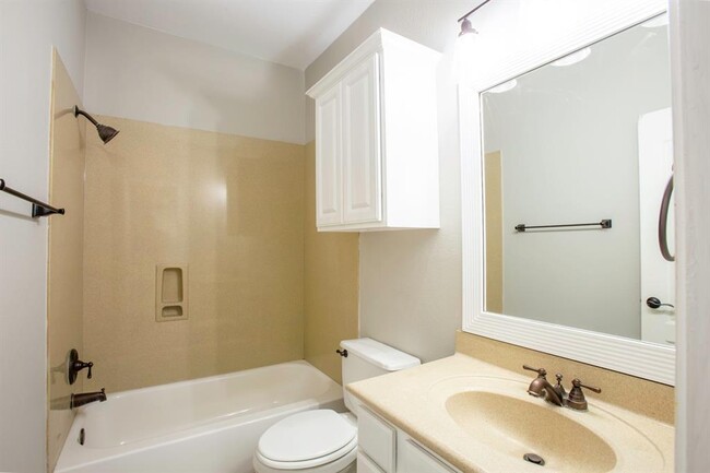 Building Photo - 350 McGarity