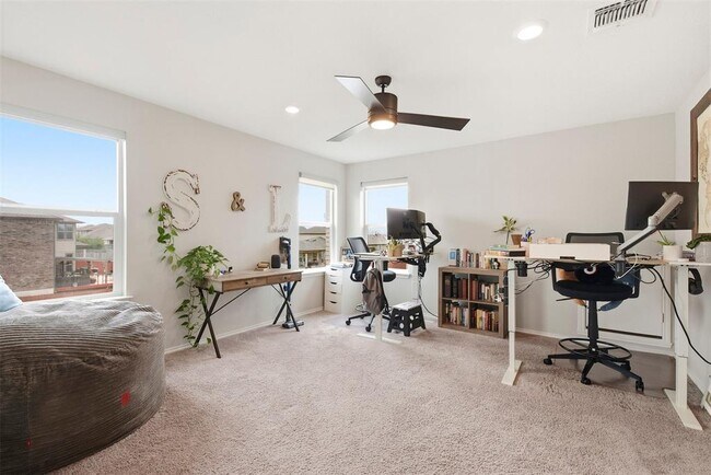 Building Photo - 1506 Dragonfly Loop