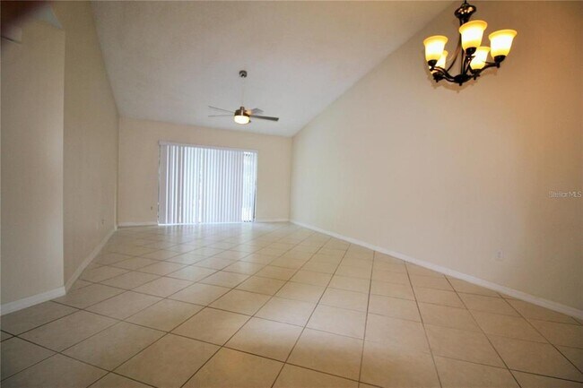 Building Photo - 222 Olivewood Ct