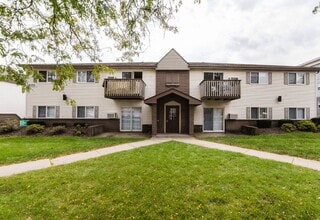 Building Photo - 822 Edgebrook Dr
