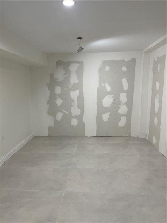 Building Photo - 114 Emily Ave