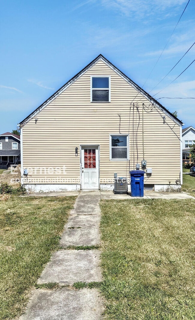 Building Photo - 1261 Hildreth Ave