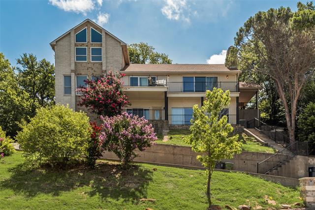 Building Photo - 1803 Old Oak Dr