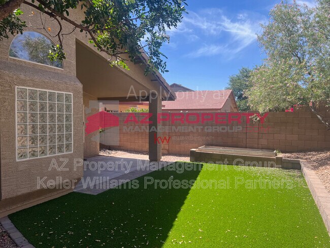 Building Photo - 3706 E Potter Dr