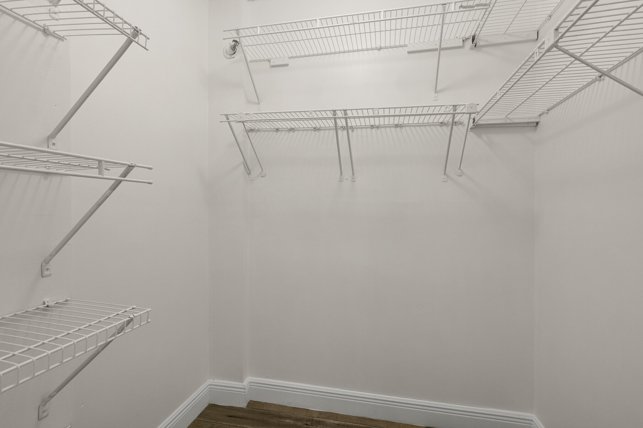 Master Bedroom Walk-In Closet # 1 - 3940 Inverrary Blvd