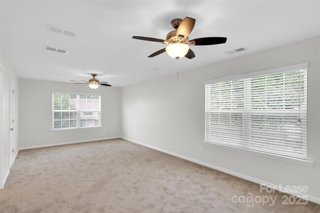 Building Photo - 3024 Kirkwall Ln