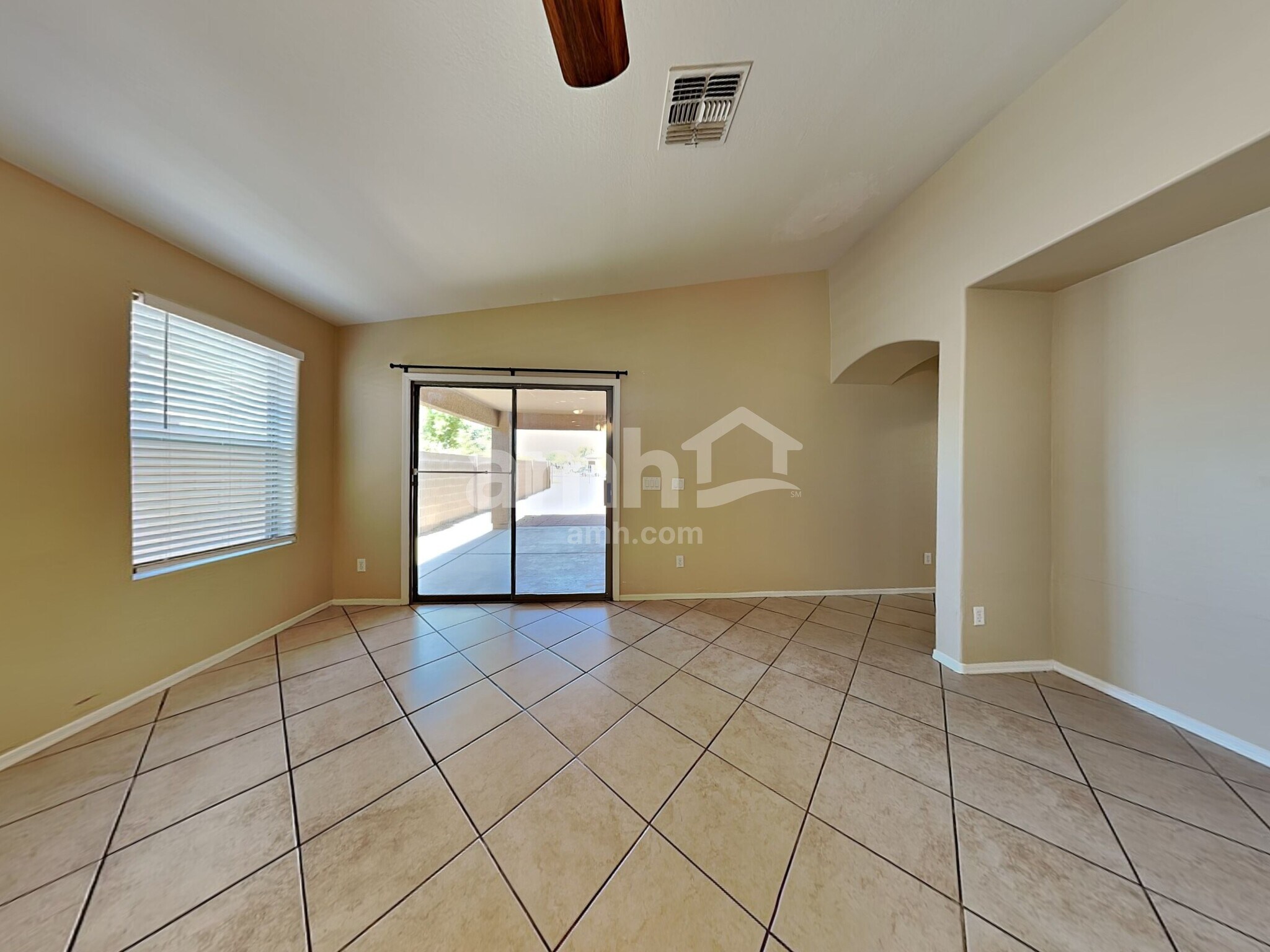 Building Photo - 8110 S 48th Ln