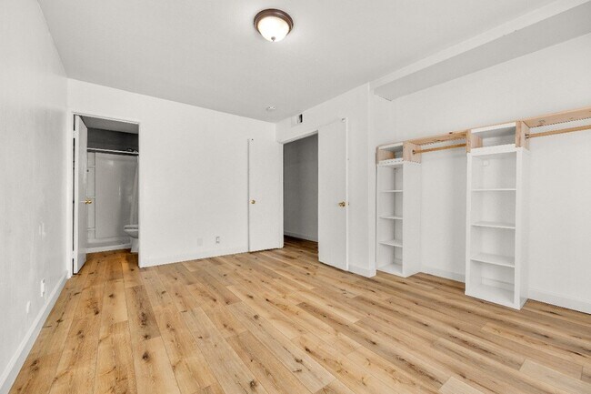 Building Photo - 2863 Roseann Ave