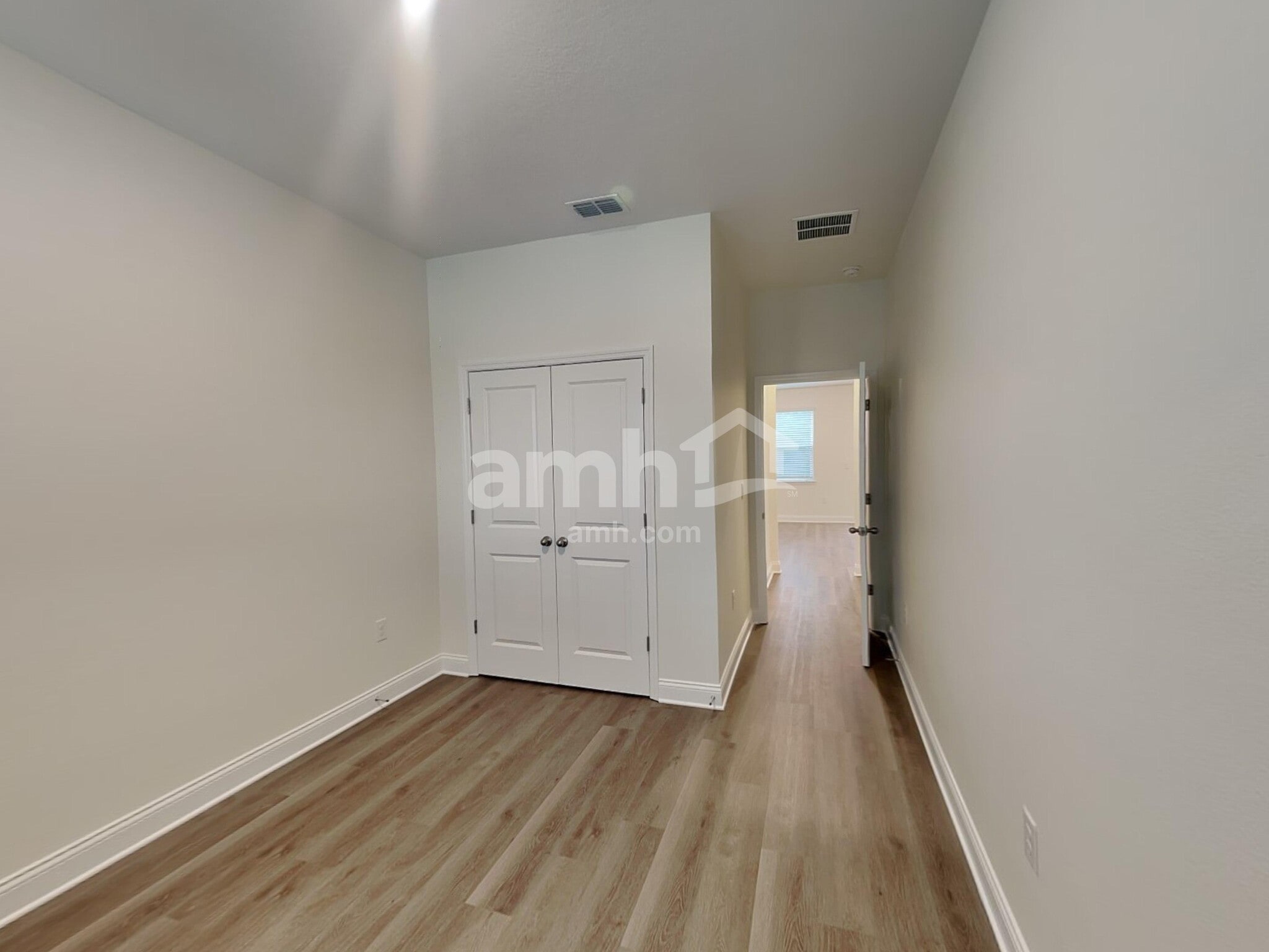 Building Photo - 220 Deanscroft Dr